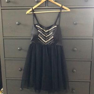 NWT Hot Topic Black Studded Tulle Dress L